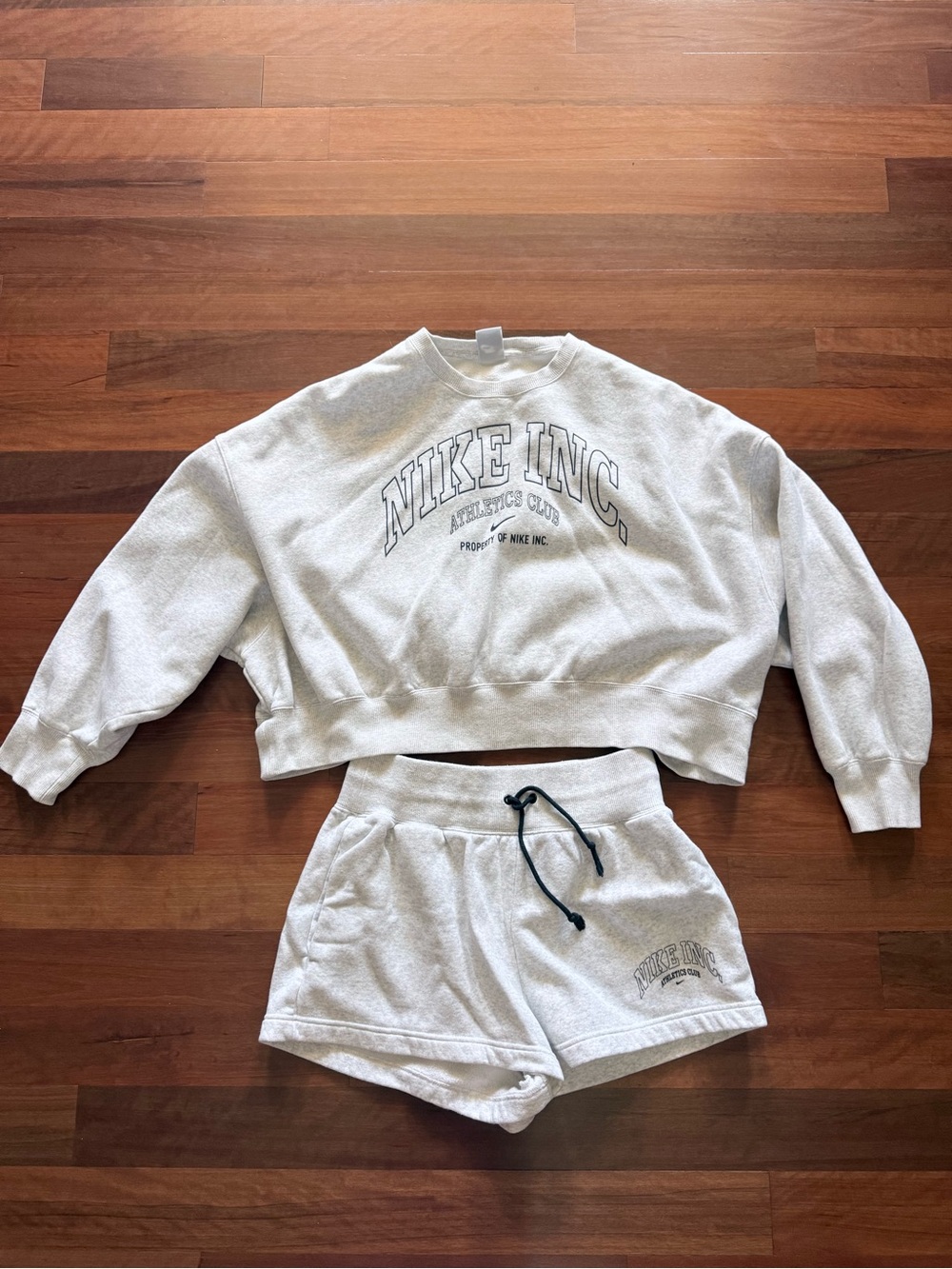 Women’s Nike matching set